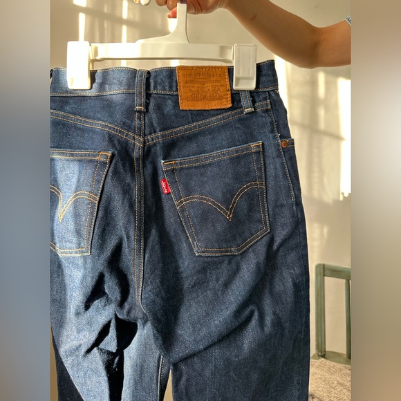 Levi’s premium big E ribcage straight 24 x 32 - Picture 4 of 8